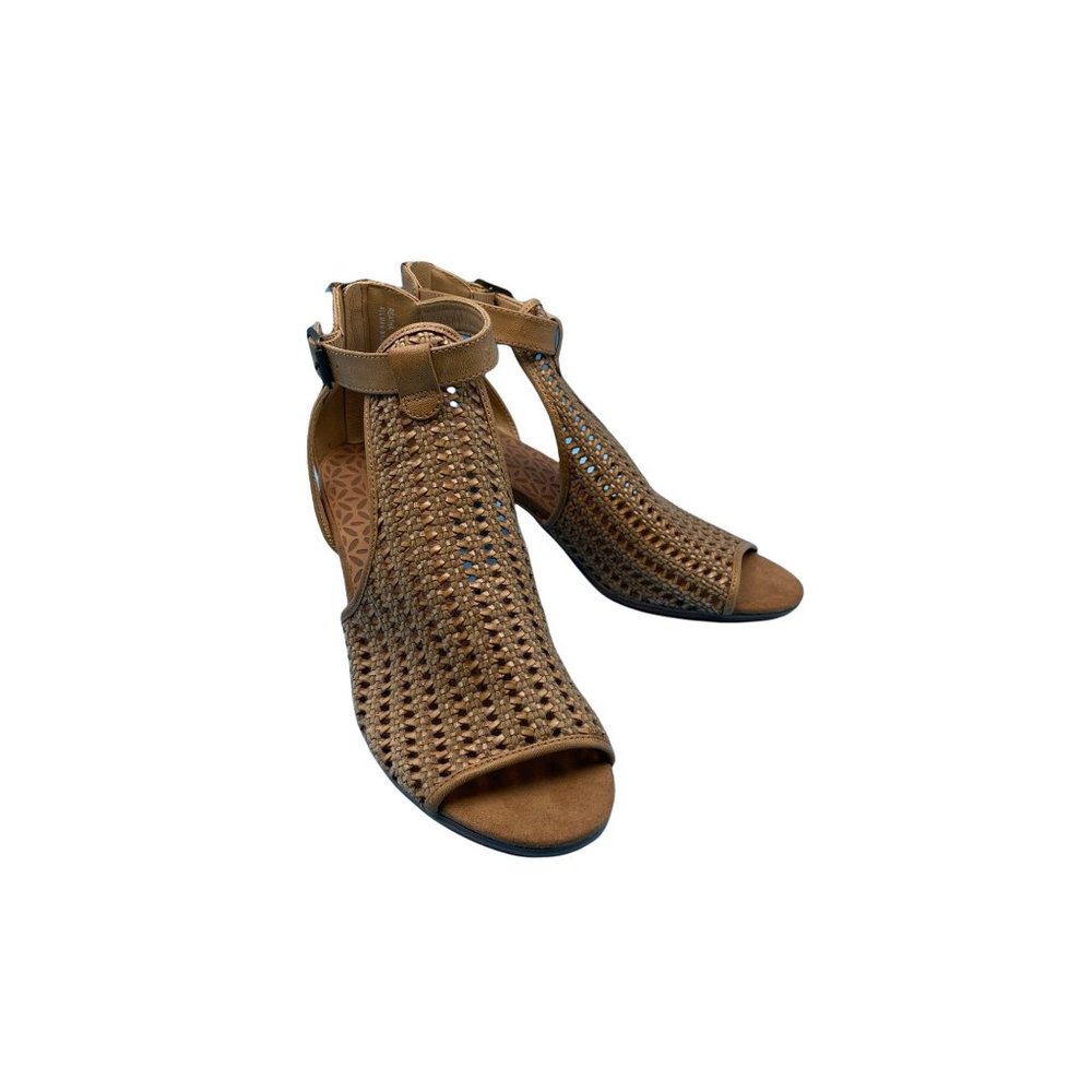 Women's Baretraps Reatha Wedge Sandals US Size 11M